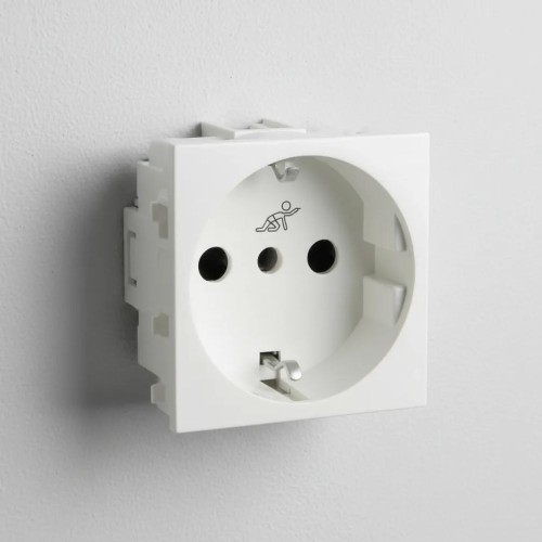 MODULO TOMA CORRIENTE PRESTA BLANCO SCHUKO C/ SEGURO 16A/250V 710137