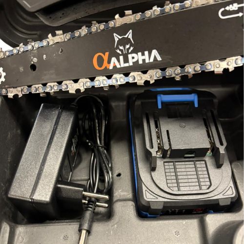 MINI MOTOSIERRA 20V ALPHA PRO 6" 1 BATERIA CARGADOR MALETA
